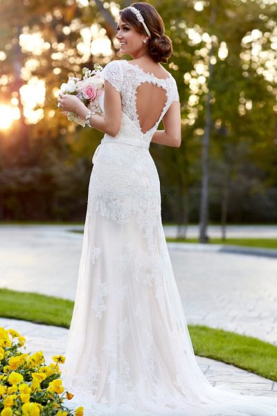 robes-de-mariees-dos-coeur-collection-2022-annecy